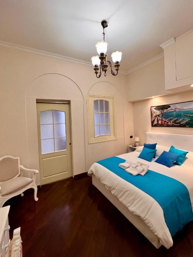 Domus Elena - Plebiscito Apartment Наполи Екстериор снимка
