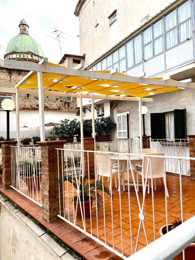 Domus Elena - Plebiscito Apartment Наполи Екстериор снимка
